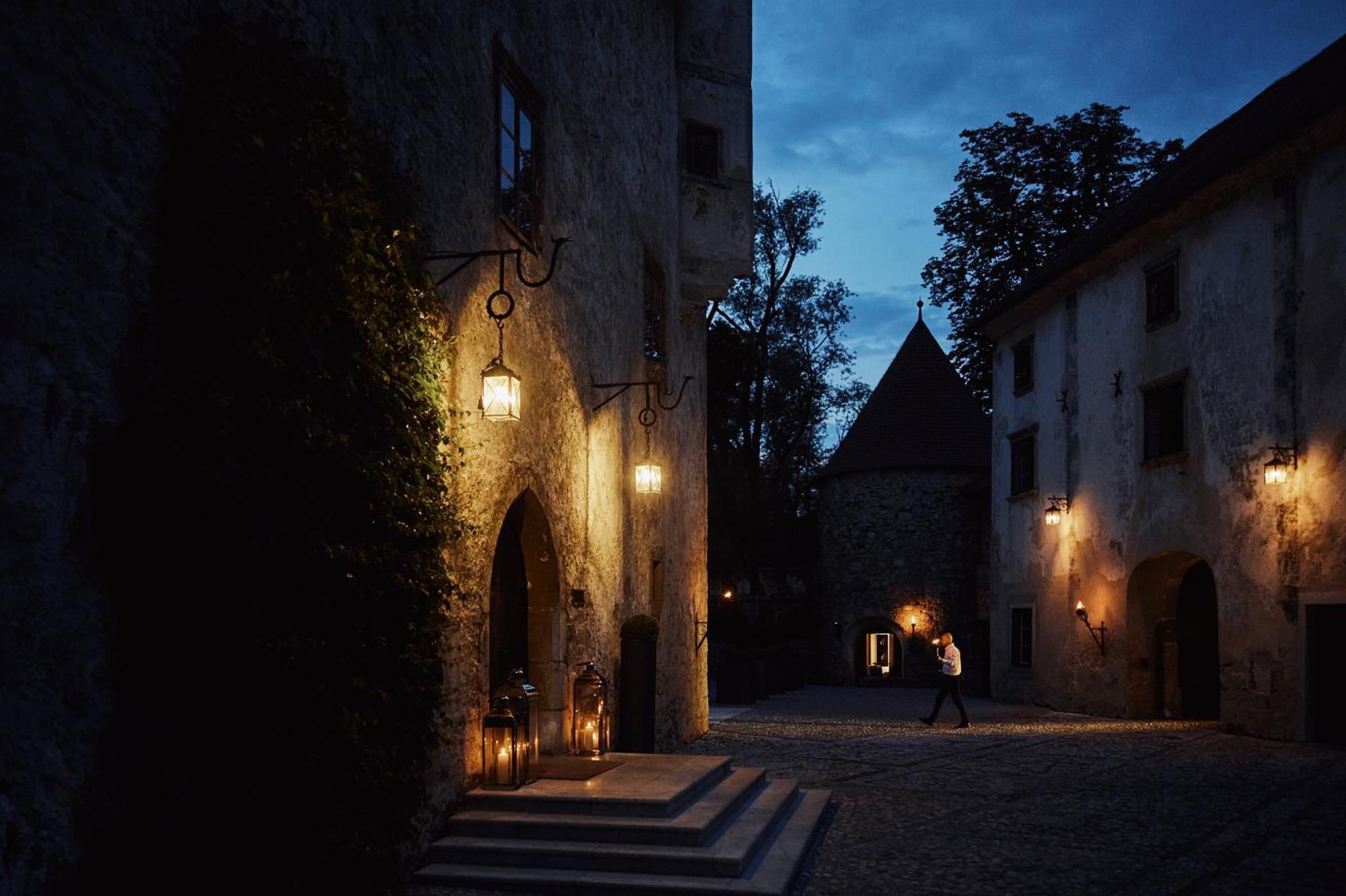 Hotel Grad Otocec - Relais Chateaux Luaran gambar