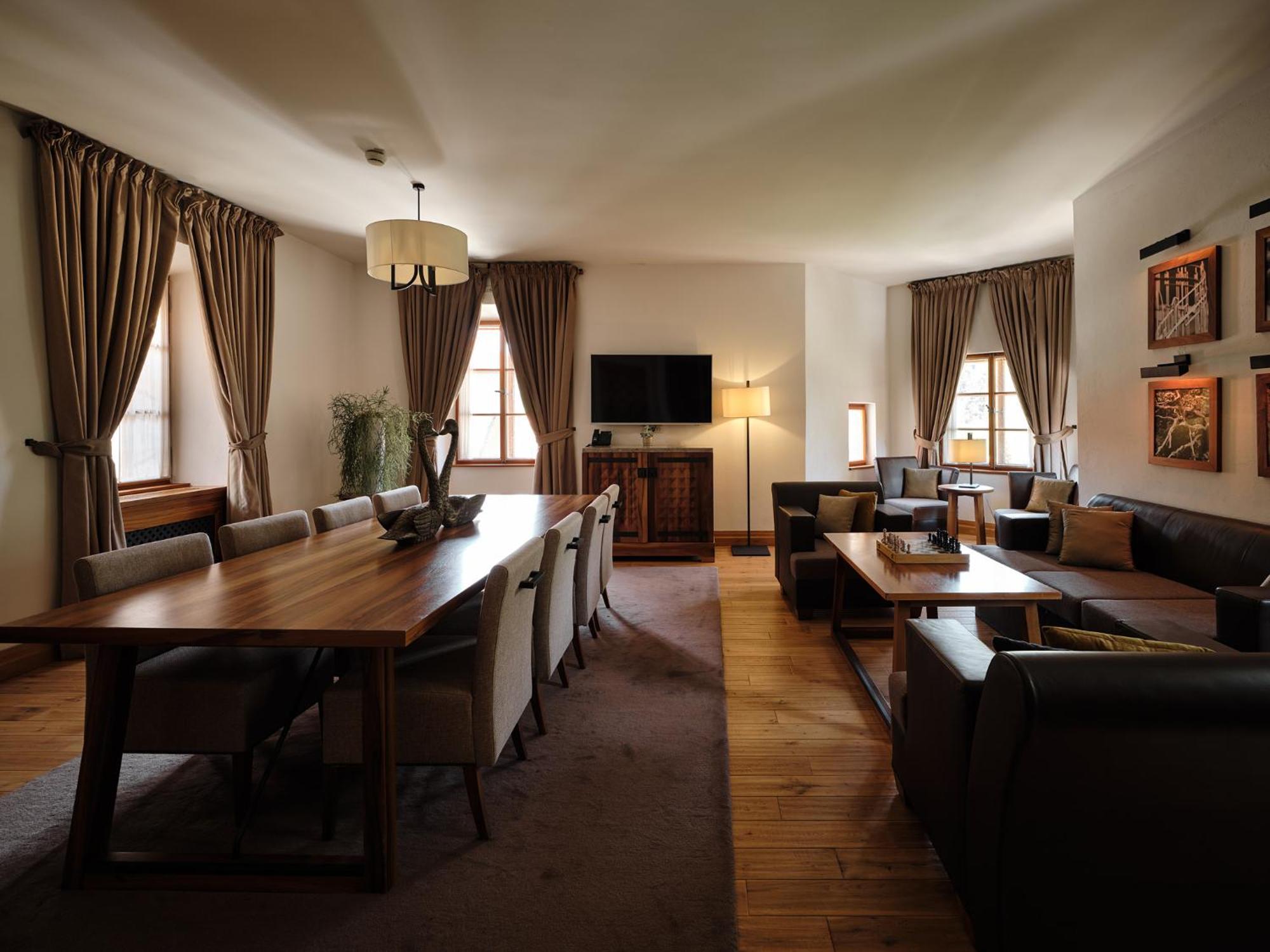 Hotel Grad Otocec - Relais Chateaux Bilik gambar