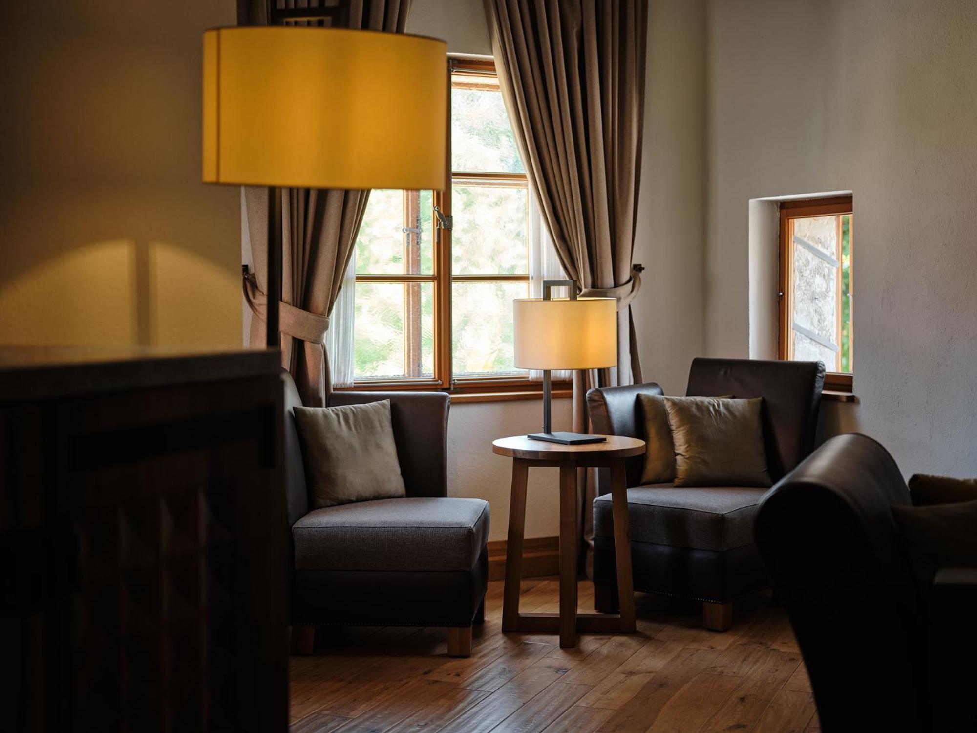 Hotel Grad Otocec - Relais Chateaux Bilik gambar