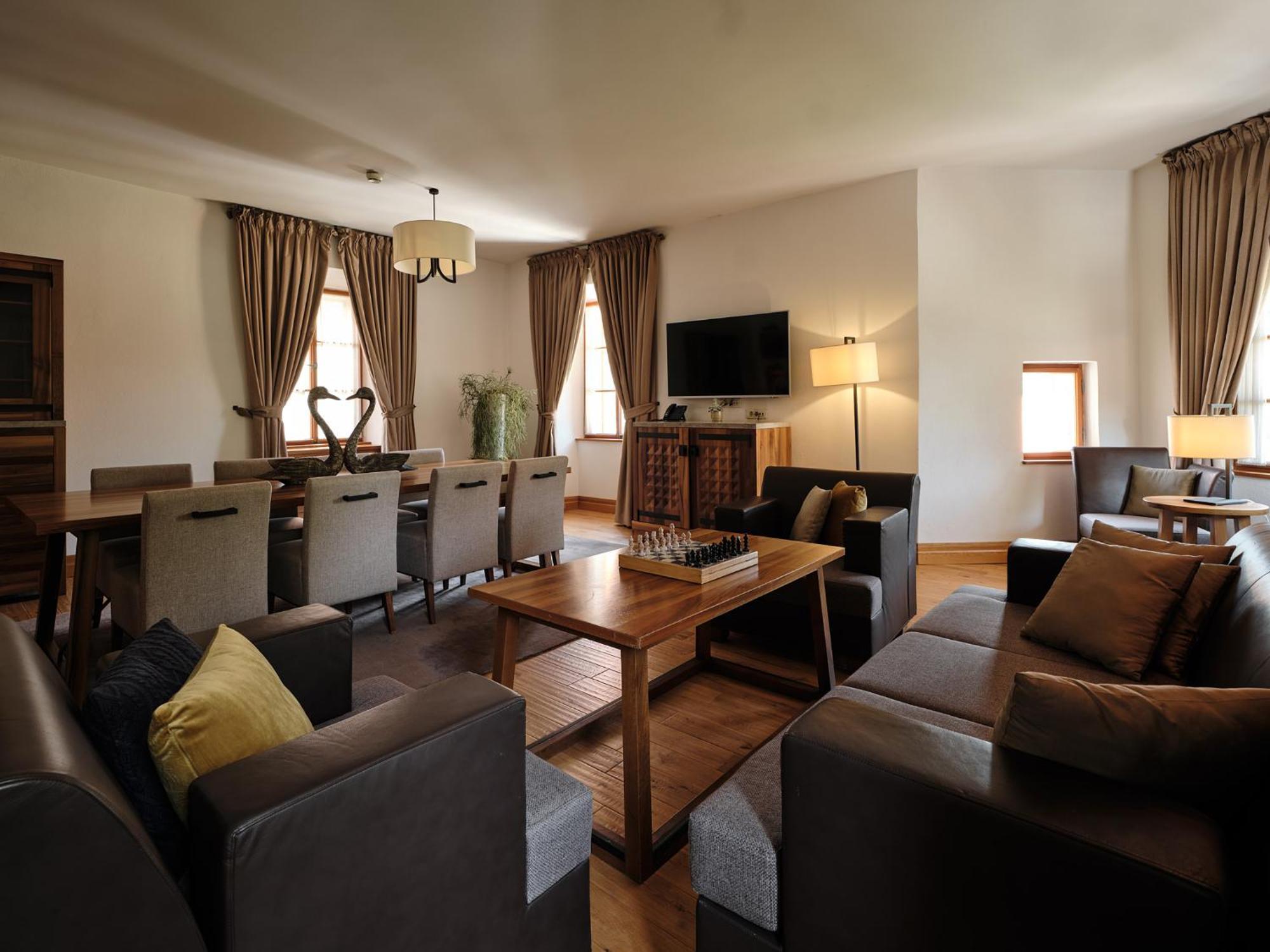 Hotel Grad Otocec - Relais Chateaux Bilik gambar