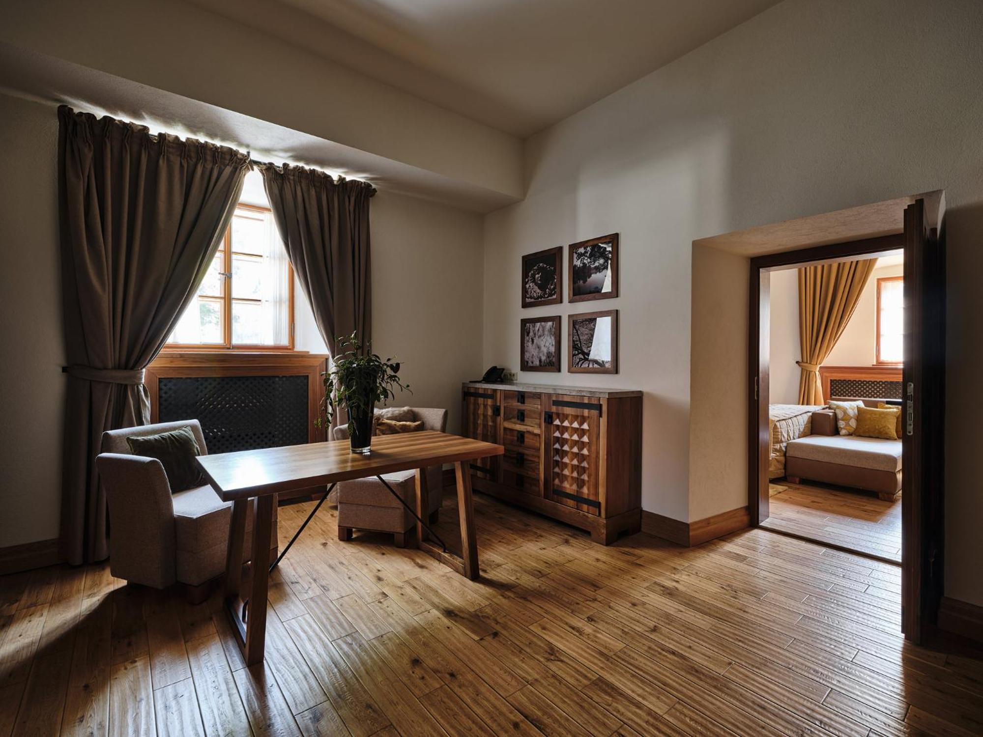 Hotel Grad Otocec - Relais Chateaux Bilik gambar