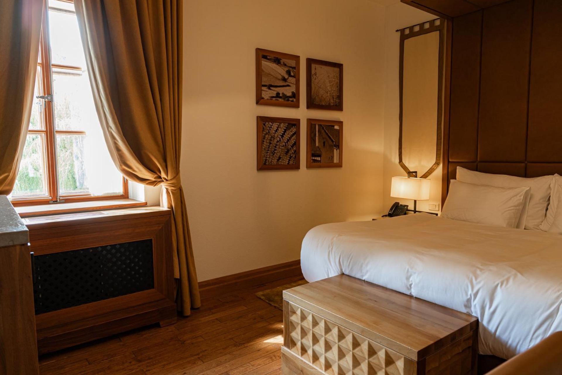 Hotel Grad Otocec - Relais Chateaux Bilik gambar