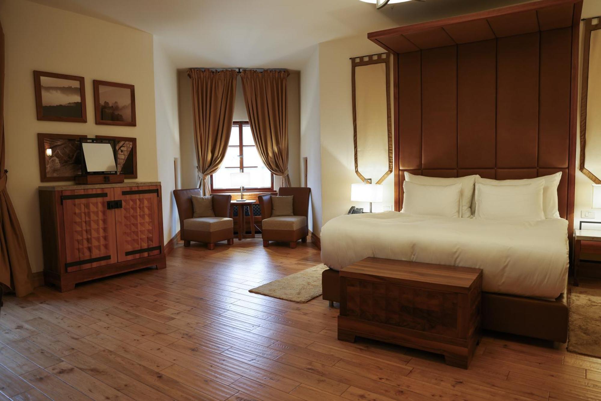 Hotel Grad Otocec - Relais Chateaux Bilik gambar
